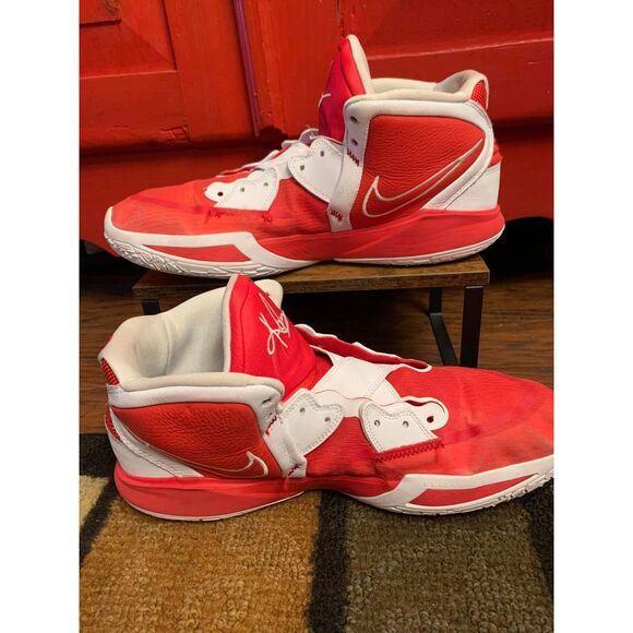 Nike Men 16 Kyrie Infinity TB Basketball Shoes Red White DO9616-600 High Top EUC - Picture 2 of 8